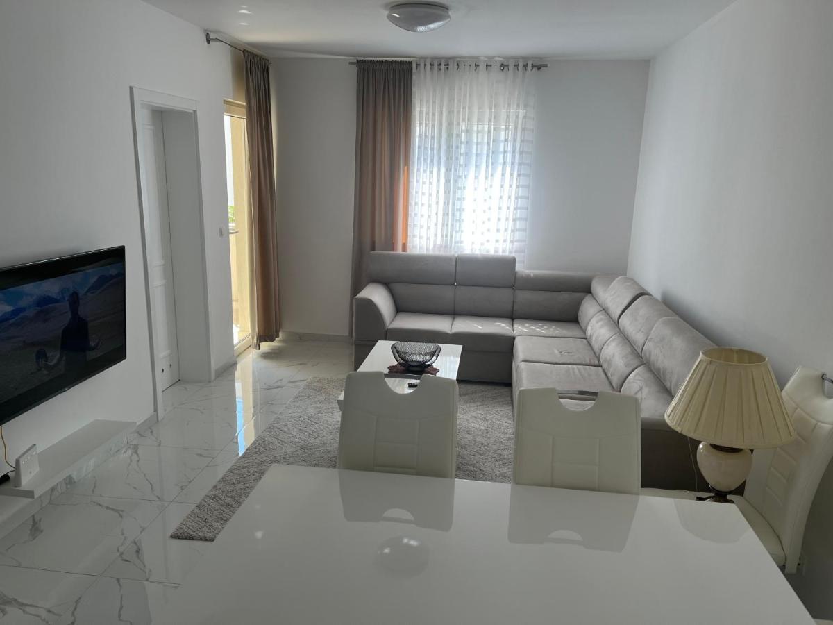 Bečići Adriatic Apartman מראה חיצוני תמונה